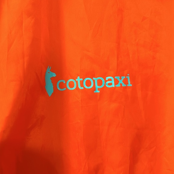 Cotopaxi windbreaker - Picture 3 of 6